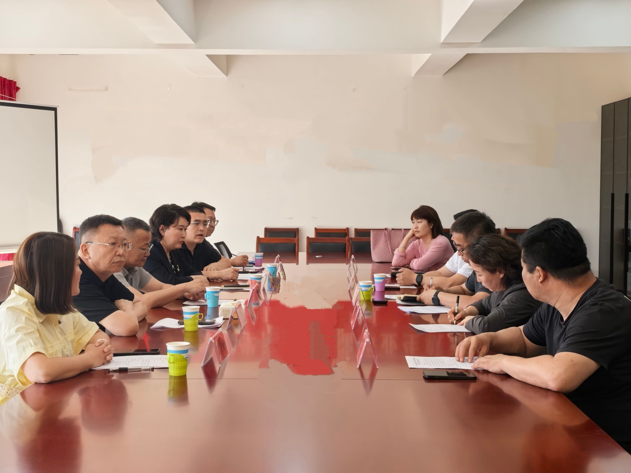 音樂與舞蹈學院與烏拉特中旗人民政府校地合作洽談會成功舉行